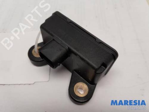 Used Electronic module RENAULT SCÉNIC III (JZ0/1_) 2.0 16V (JZ0G, JZ0P, JZ1E, JZ1P) (140 hp) 31498030