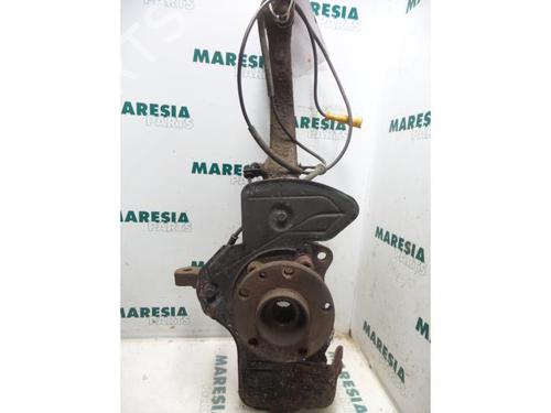 Used Right front steering knuckle ALFA ROMEO 156 (932_) 1.6 16V T.SPARK (932A4) (112 hp) 31525637
