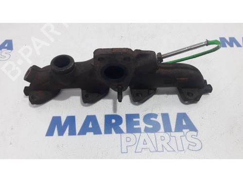 Used Exhaust manifold RENAULT SCÉNIC III (JZ0/1_) 1.5 dCi (110 hp) 31522485