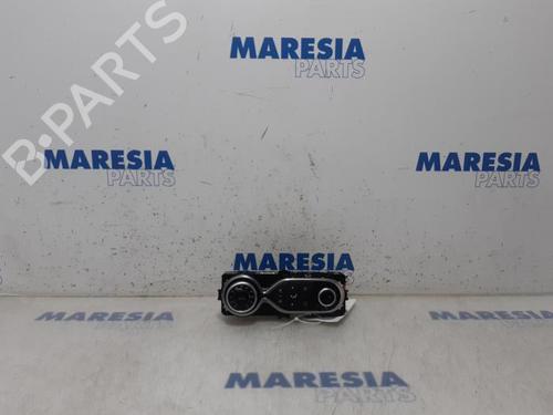 Used Climate control RENAULT CLIO IV (BH_) 1.2 TCe 120 (BHM0) (120 hp) 31443422