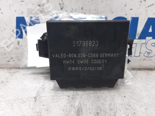 Used Electronic module FIAT 500 (312_) 1.4 (312AXC1B, 312CXC1B) (100 hp) 31424212