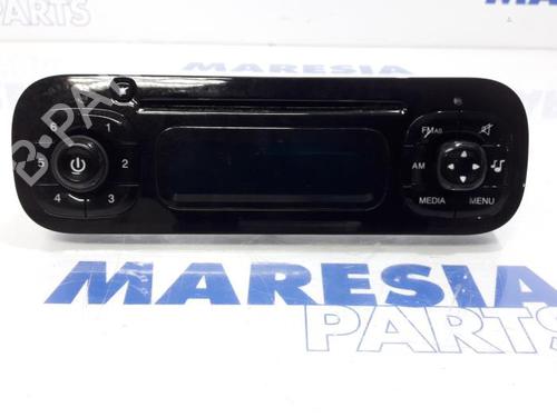 Used Radio FIAT PANDA (312_, 319_) 0.9 (312PXH1A) (65 hp) 31402940