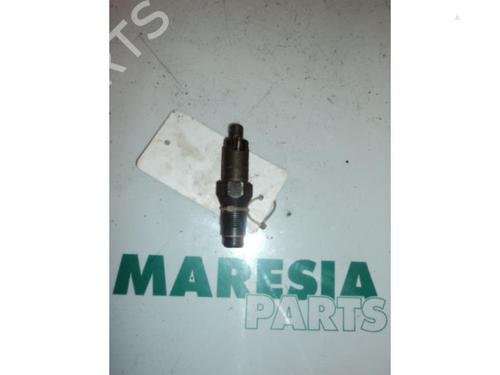 Used Injector CITROËN BERLINGO / BERLINGO FIRST Box Body/MPV (M_) 1.9 D 70 (MBWJZ, MCWJZ) (69 hp) 31490854
