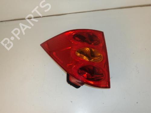 left-taillight-peugeot-1007-km_-2005-31516537 main image