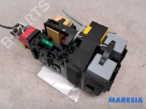 Fuse box PEUGEOT 2008 I (CU_) 1.2 THP 110 / PureTech 110 | BP31519952E1 - Image 2