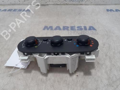 Used Climate control OPEL VIVARO B Van (X82) 1.6 CDTI (05) (90 hp) 31420588