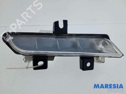 Used Right daytime light Right daytime light 38090635 38090635
