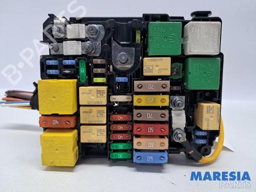 Used Fuse box CITROËN C4 Grand Picasso II (DA_, DE_) 1.6 THP 165 (165 hp) 31441261