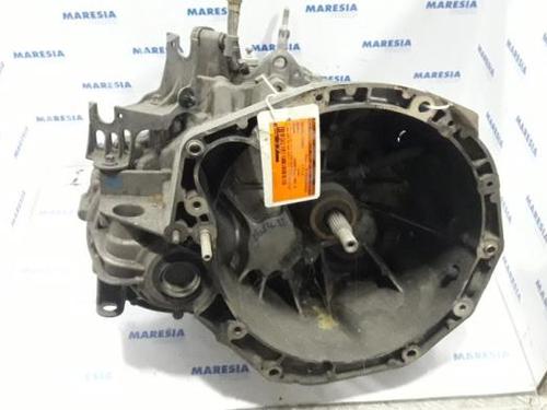 Used Gearbox RENAULT MEGANE II Estate (KM0/1_) 2.0 (135 hp) 31404284