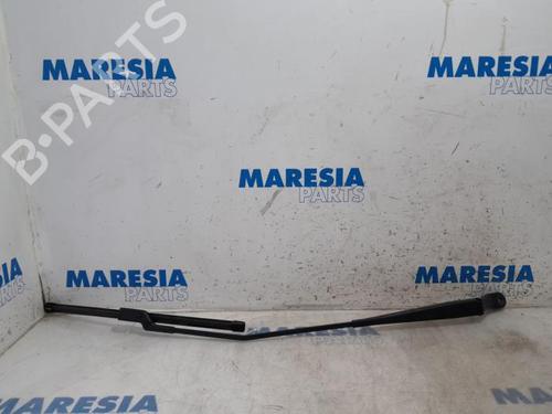 front-windshield-wiper-arm-renault-twingo-ii-cn0_-2007-31521332 main image