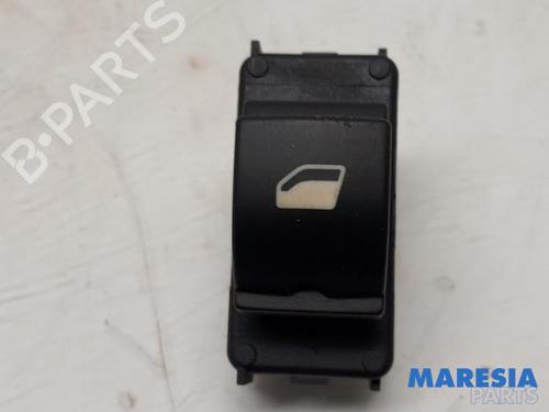 switch-peugeot-3008-i-mpv-0u_-2009-2010-2011-2012-2013-2014-2015-2016-2017-31406299 main image