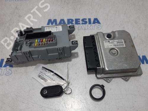 Used Engine control unit (ECU) OPEL COMBO Box Body/MPV (X12) 1.3 CDTI (B05) (90 hp) 31494569