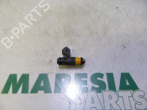 Used Injector RENAULT CLIO II (BB_, CB_) 1.4 16V (B/CB0P, BB13) (98 hp) 31520503