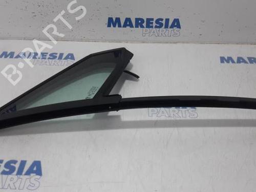 Front right quarter glass PEUGEOT 208 I (CA_, CC_) 1.6 VTi | BP31485156C112