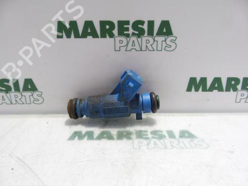 Used Injector FIAT PUNTO (188_) 1.2 16V 80 (188.233, .235, .253, .255, .333, .353, .639,... (80 hp) 31521010