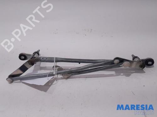 Used Front wipers mechanism FIAT PANDA (312_, 319_) 0.9 (312PXH1A) (65 hp) 31529366