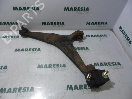 Used Left front suspension arm PEUGEOT 106 I (1A, 1C) 1.1 (60 hp) 31526632