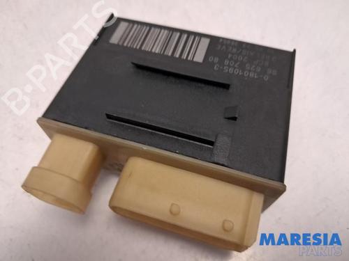 Used Electronic module PEUGEOT 5008 (0U_, 0E_) 1.6 HDi (114 hp) 31490557