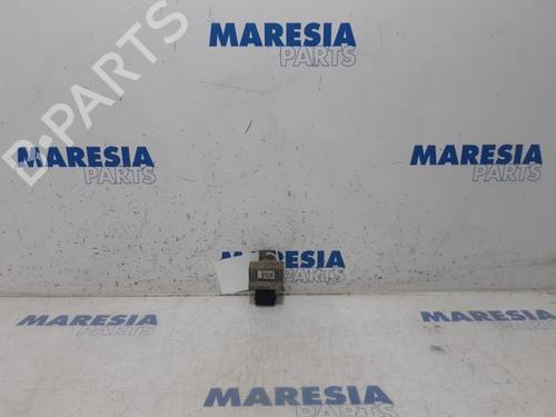 Used Electronic sensor RENAULT KANGOO Express (FW0/1_) 1.5 dCi 90 (FW0G, FW05, FW08, FW11) (90 hp) 31402283