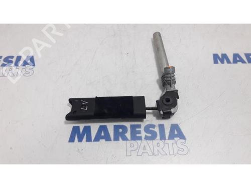 Used Seat buckle RENAULT LAGUNA III Grandtour (KT0/1) 2.0 dCi (KT01, KT08, KT09, KT0K, KT12, KT1D, KT1W) (150 hp) 31386092