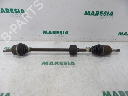 Used Right front driveshaft FIAT PUNTO (188_) 1.2 60 (188.030, .050, .130, .150, .230, .250) (60 hp) 31525742