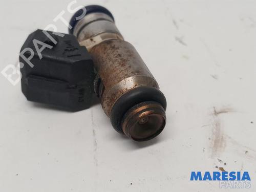 Injector FIAT PANDA (169_) 1.2 (169.AXB11, 169.AXB1A) | BP31462125M100