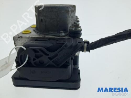 ABS pump RENAULT TWINGO III (BCM_, BCA_) 1.0 SCe 70 | BP32783795M43 - Image 3