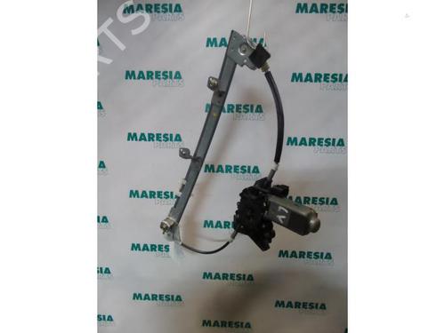 front-left-window-mechanism-alfa-romeo-156-932_-1997-1998-1999-2000-2001-2002-2003-2004-2005-31394953 main image