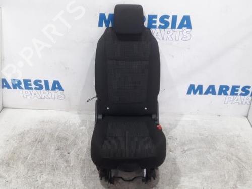 Used Seats set PEUGEOT 5008 (0U_, 0E_) 1.6 16V (156 hp) 31472137