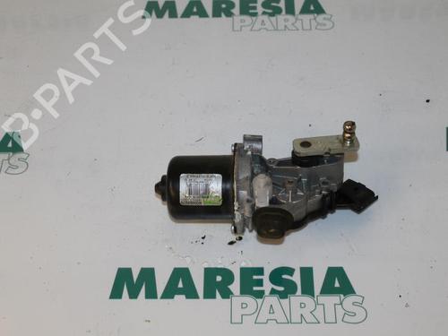 Used Front wiper motor RENAULT MEGANE III Grandtour (KZ0/1) 1.5 dCi (KZ09, KZ0D, KZ1G, KZ29, KZ14, KZ1W, KZ10, KZ1F,... (110 hp) 31515514