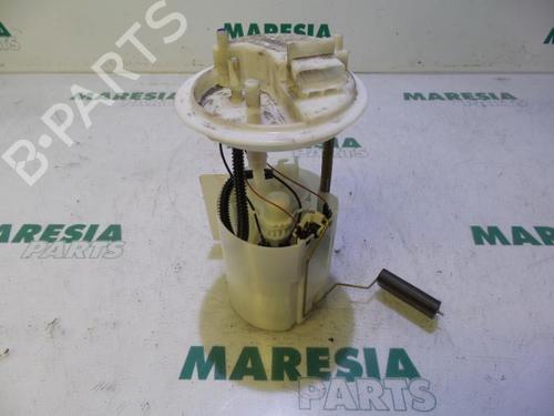 Used Fuel pump FIAT 500 (312_) 0.9 (312AXG1A, 312.AXG11) (86 hp) 31411936