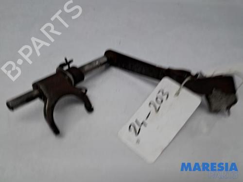 Used Support Support PEUGEOT 107 (PM_, PN_) 1.0 (68 hp) 31405679 31405679