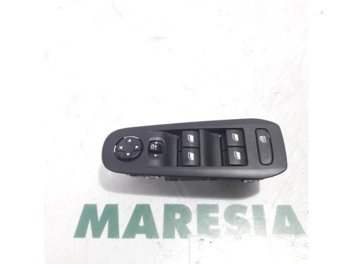 Used Switch PEUGEOT 308 SW II (LC_, LJ_, LR_, LX_, L4_) 1.6 BlueHDi 120 (120 hp) 31461997