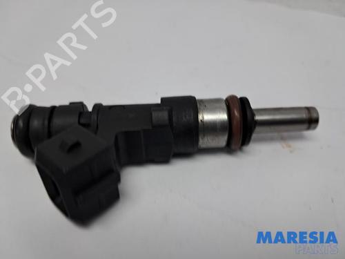 Used Injector ALFA ROMEO MITO (955_) 1.4 TJet (955AXA1B) (155 hp) 31519373