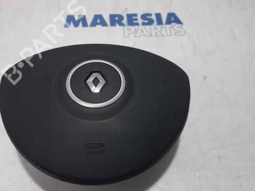 Used Driver airbag RENAULT CLIO III Hatchback Van (SB_, SR_) 1.5 dCi (68 hp) 31401356