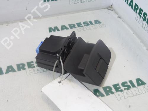 Used Switch RENAULT ESPACE IV (JK0/1_) 2.0 Turbo (JK0A, JK0B, JK0N) (163 hp) 31516067