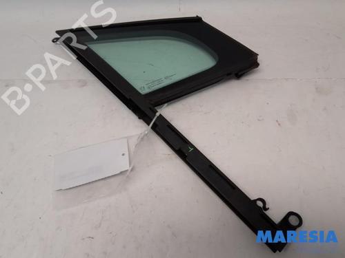 Højre foran trekantet rude PEUGEOT 5008 (0U_, 0E_) 1.6 16V (156 hp) 31527774