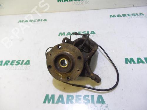 Used Left front steering knuckle PEUGEOT 1007 (KM_) 1.4 16V (88 hp) 31384946