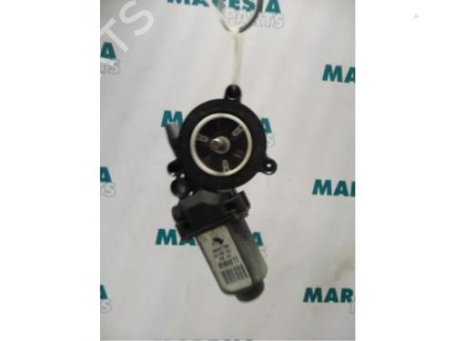 front-right-window-mechanism-renault-clio-ii-bb_-cb_-1998-1999-2000-2001-2002-2003-2004-2005-2006-2007-2008-2009-2010-2011-2012-2013-2014-2015-2016-31411542 main image