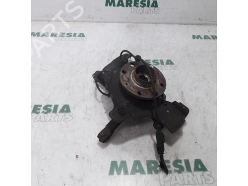 Used Right front steering knuckle FIAT GRANDE PUNTO (199_) 1.3 D Multijet (84 hp) 31454637