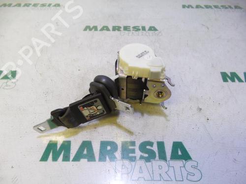 Used Rear center seatbelt RENAULT CLIO III (BR0/1, CR0/1) 1.2 16V (BR02, BR0J, BR11, CR02, CR0J, CR11) (75 hp) 31453297