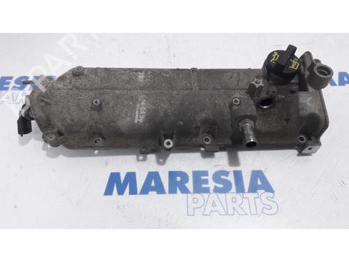 Used Valve cover FIAT 500 (312_) 1.2 (312AXA1A) (69 hp) 31461345