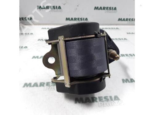Used Rear left seatbelt RENAULT ESPACE III (JE0_) 2.0 16V (JE0N, JE0L, JE02) (140 hp) 31527966