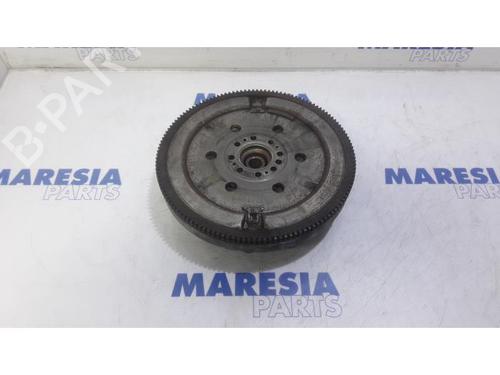 Used Flywheel PEUGEOT 508 I (8D_) 2.0 HDi Hybrid4 AWC (163 hp) 31468362