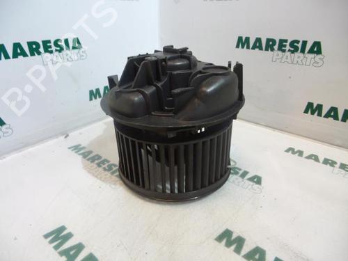 Used Heater blower motor RENAULT MEGANE II (BM0/1_, CM0/1_) 1.9 dCi (BM0G, CM0G) (120 hp) 31517129