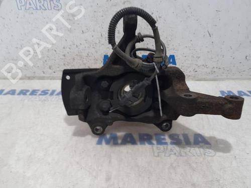 Left front steering knuckle VAUXHALL VIVARO B Bus (X82) 1.6 CDTi | BP31388045M25
