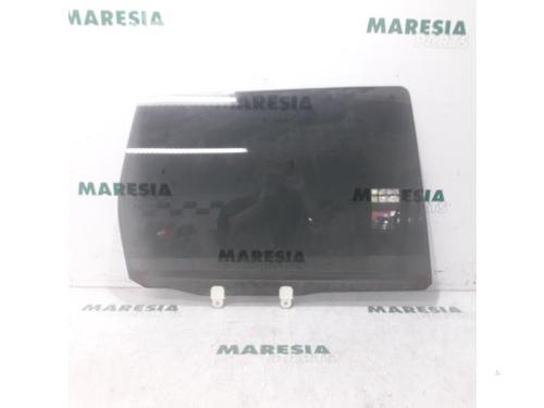 rear-right-door-window-citroen-c-crosser-vu_-vv_-2007-2008-2009-2010-2011-2012-31443429 main image