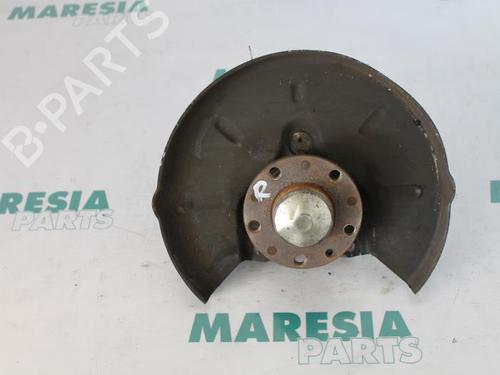 Used Right rear steering knuckle Right rear steering knuckle 31458768 31458768