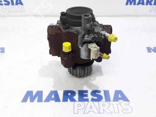 Used Fuel pump CITROËN C4 II (NC_) 1.6 HDi 110 (112 hp) 31504472
