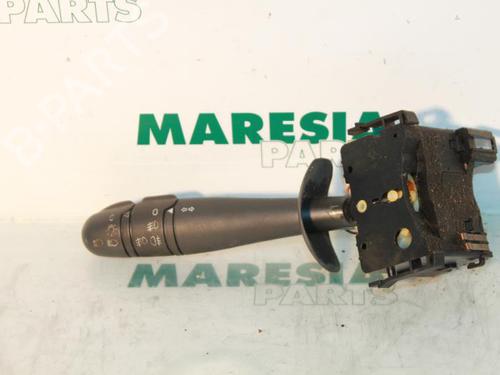 Used Steering column stalk RENAULT LAGUNA II Grandtour (KG0/1_) 3.0 V6 24V (KG0D, KG01) (207 hp) 31446098